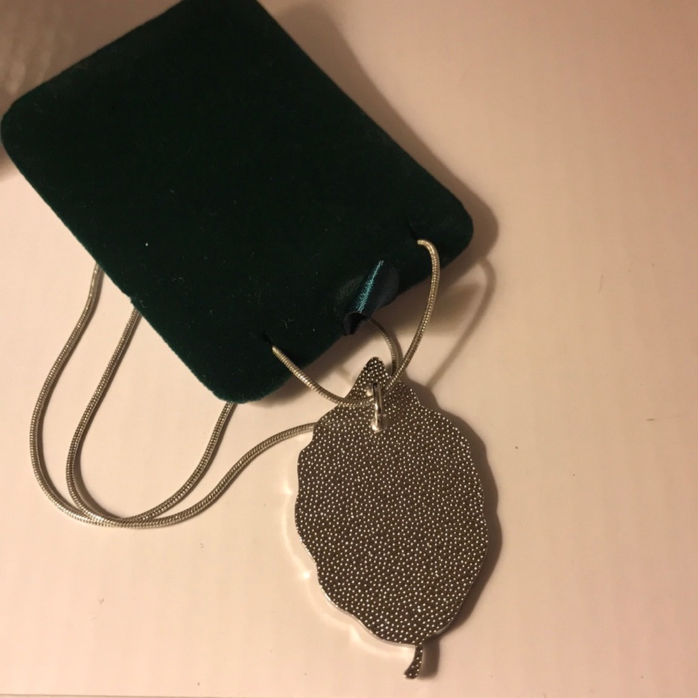 Ireland 🇮🇪 Carrick Art Celtic Silver and pewter leaf necklace - Picture 5 of 7
